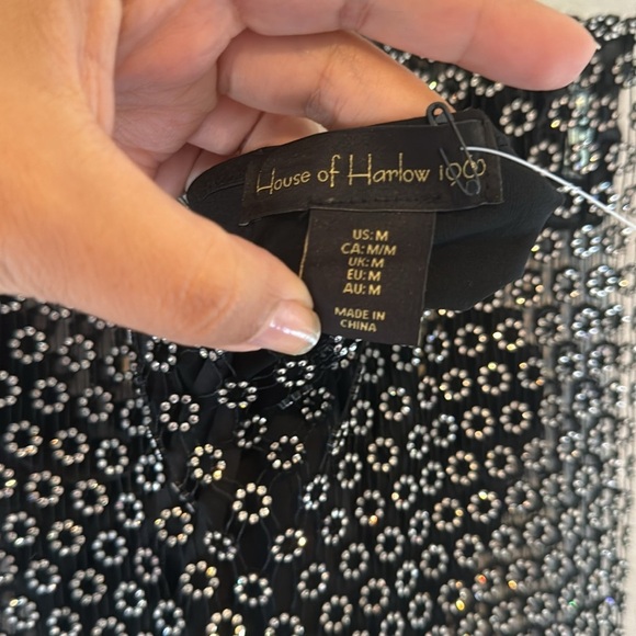 House of Harlow 1960 rhinestone top. Black. Size medium. NWOT. - Picture 5 of 5